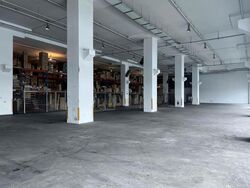 Tuas Avenue 10 (D22), Warehouse #586602341
